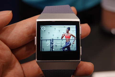 Fitbit-ionic-007