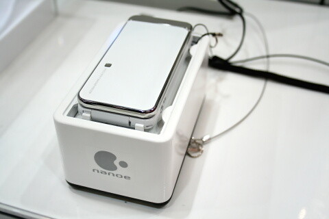 ナノイー搭載充電台とP-06B　CEATEC JAPAN 2010