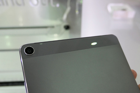 asus-zenpad3-8-z582kl_13