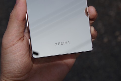 151123_xperiaz5premium_09