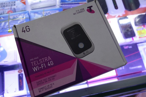 オーストラリア Telstra向けのモバイルWi-Fiルーター