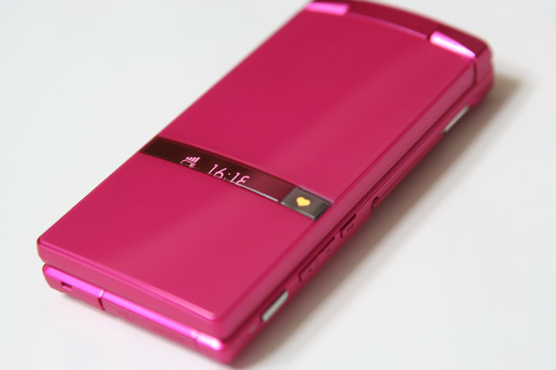 大人女子スマケー「AQUOS PHONE THE HYBRID SoftBank 007SH J」を購入