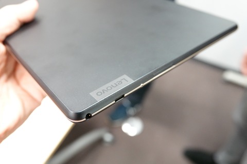 190510_softbank_lenovoTAB5_05