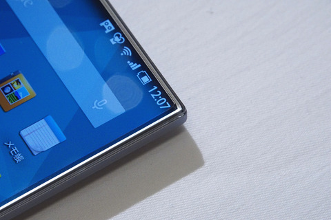 AQUOS CRYSTAL 305SH-014