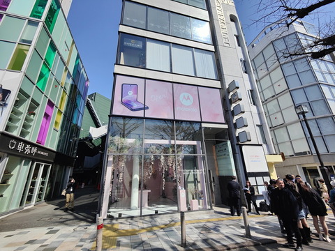 240315_motorola_popup_sakura_04_1200