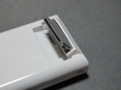 コネクター部が収納できるため、破損する心配が無い。