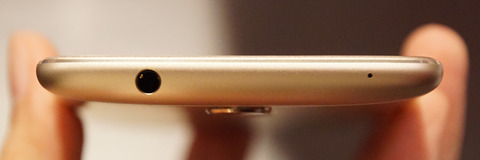 axon7mini-012