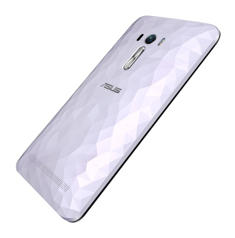 Selfie_Illusion Diamond White_02