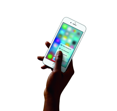 iPhone6s-Hand-SafariQuickAction-PR-PRINT