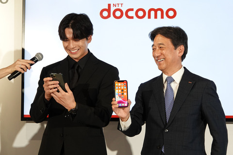 docomo-iphone11-002