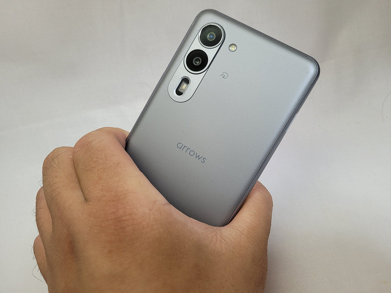 arrows　We2　美品 Android16アップデート完了 auとUQ mobile、arrows We2にAndroid 16へのOSアップデートを配信開始