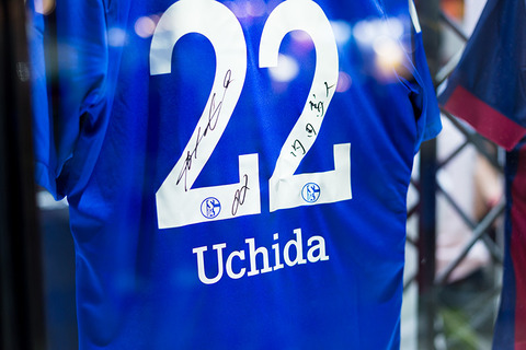 33