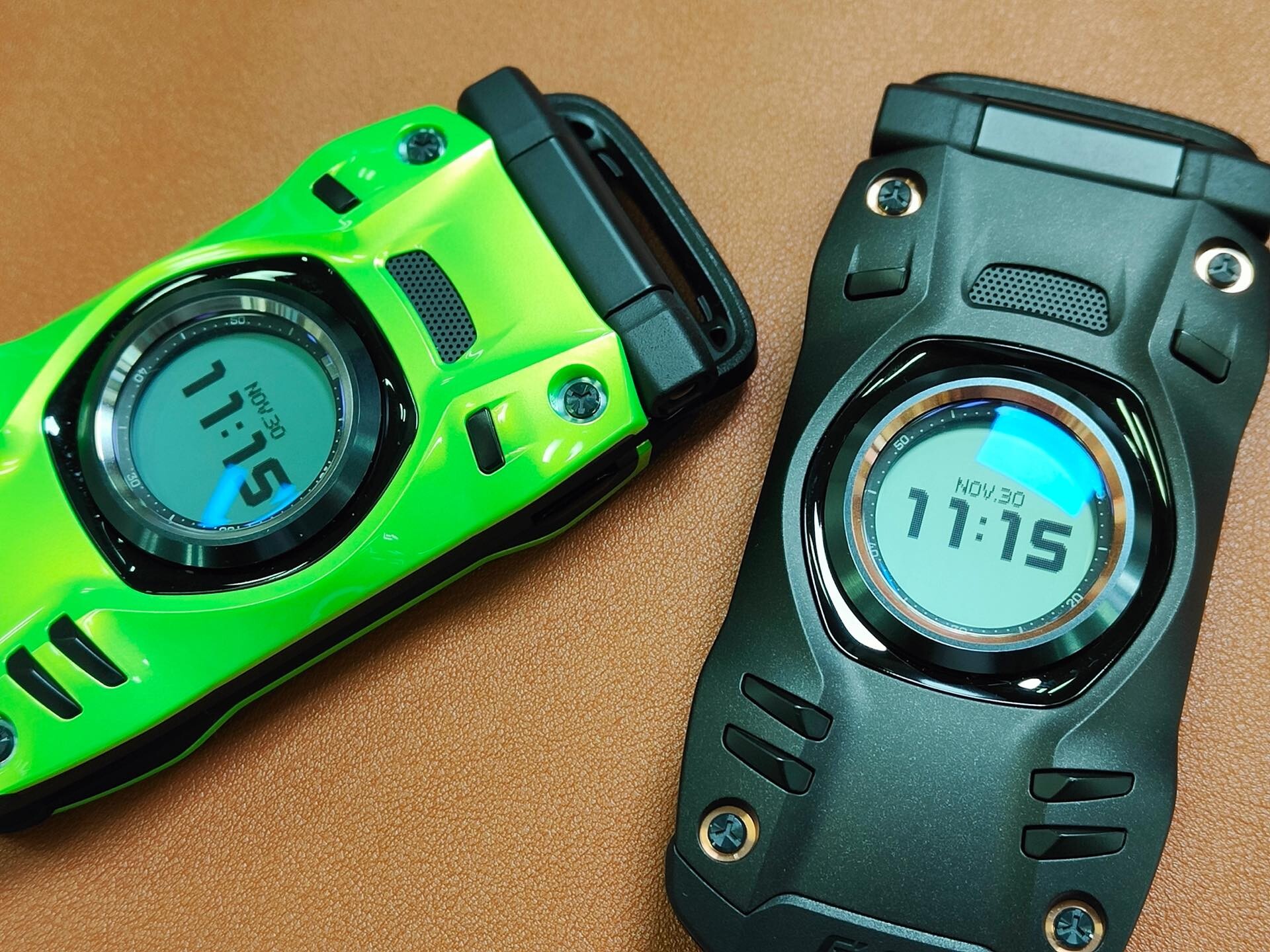 KDDI、au向け4G対応タフネスケータイ「G'zOne TYPE-XX KYY31」を12月10